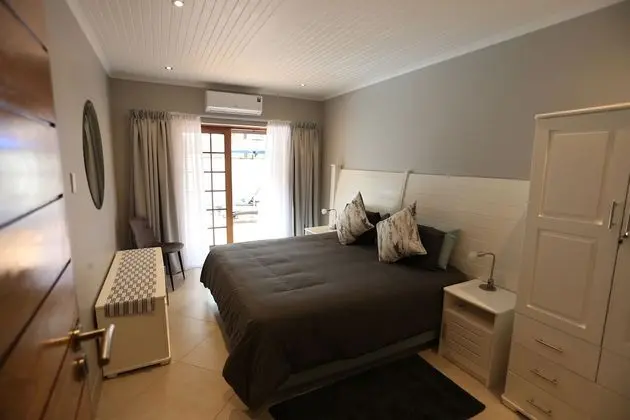 Luxury Tek Büyük Yataklı Oda