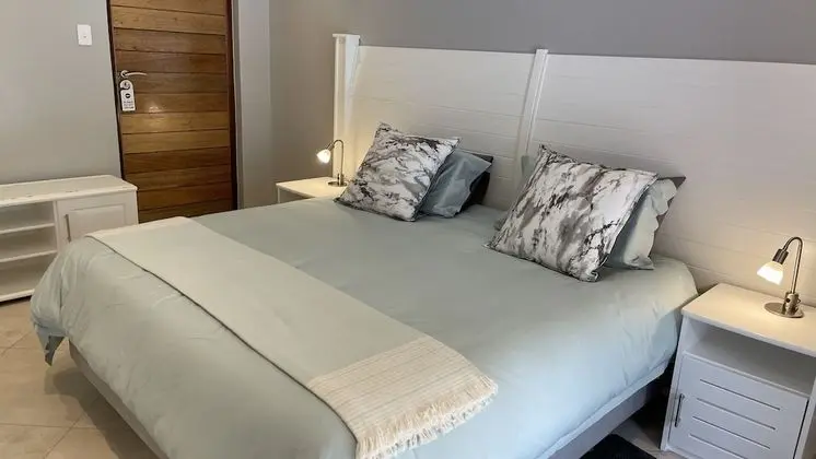 Luxury Tek Büyük Yataklı Oda