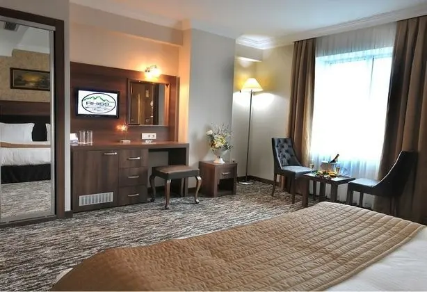 Superior Tek Büyük Yataklı Oda