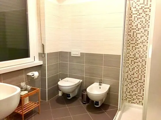 Dört Kişilik Oda, Özel Banyo, Bahçe Manzaralı