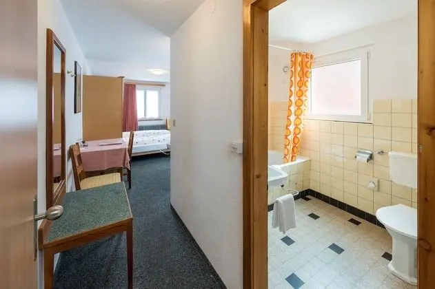 Tek Büyük Yataklı Oda (North)