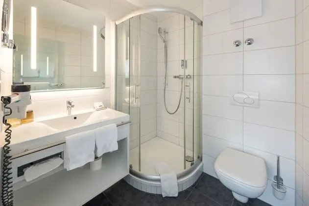 Tek Büyük Yataklı Oda (North)