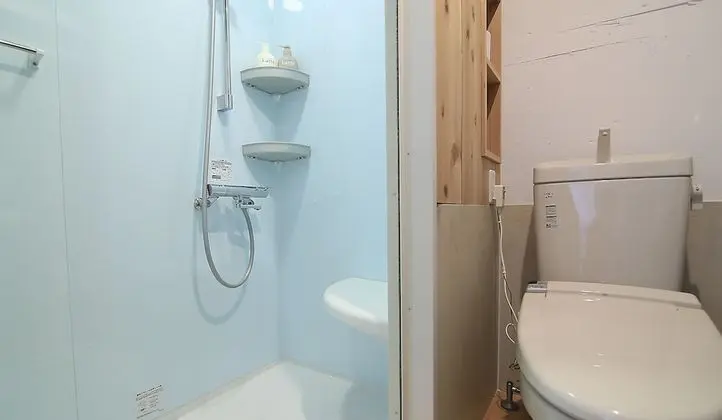 Üç Kişilik Oda ( 402 )
