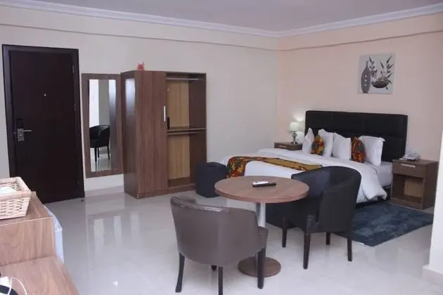 Deluxe Tek Büyük Yataklı Oda
