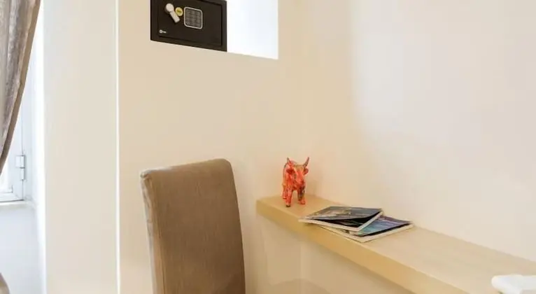 Tek Büyük Yataklı Oda