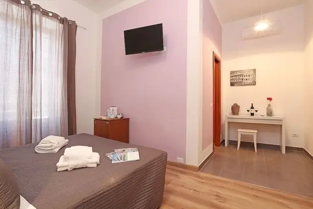 Tek Büyük Yataklı Oda