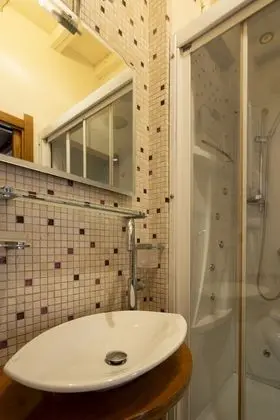 Economy Tek Büyük Yataklı Oda