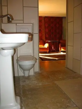 Kır Evi (Corner)
