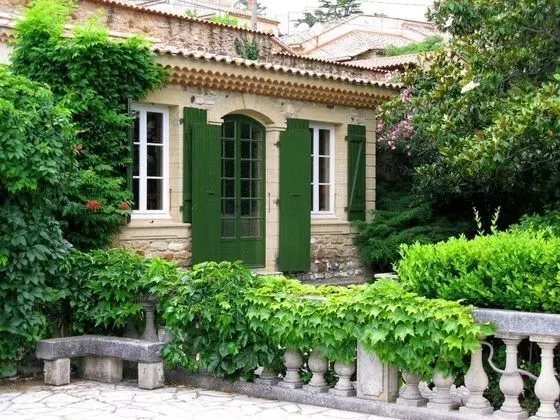Kır Evi (ReeceCluse)