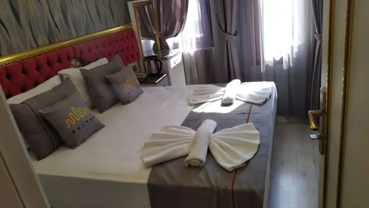 Design Tek Büyük veya İki Ayrı Yataklı Oda