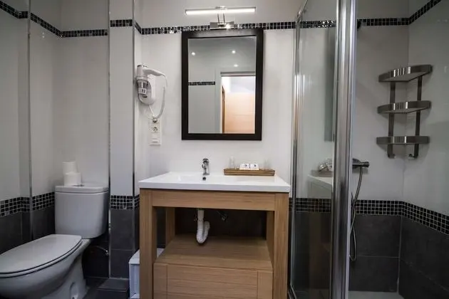 Tek Büyük Yataklı Oda, 1 Çift Kişilik Yatak