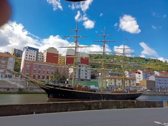 Tek Büyük Yataklı Oda, 1 Çift Kişilik Yatak