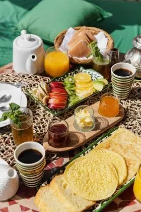 Deluxe Tek Büyük veya İki Ayrı Yataklı Oda