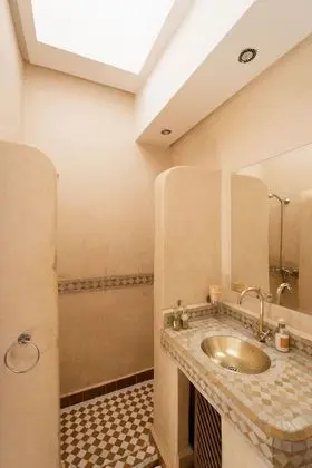 Standard Tek Büyük veya İki Ayrı Yataklı Oda