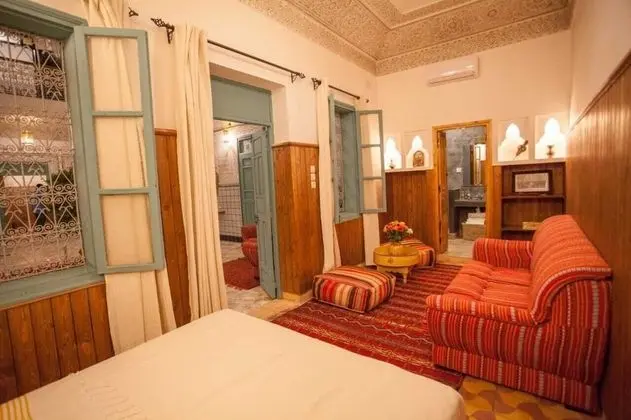 Tek Büyük Yataklı Oda (Haj Hamid)