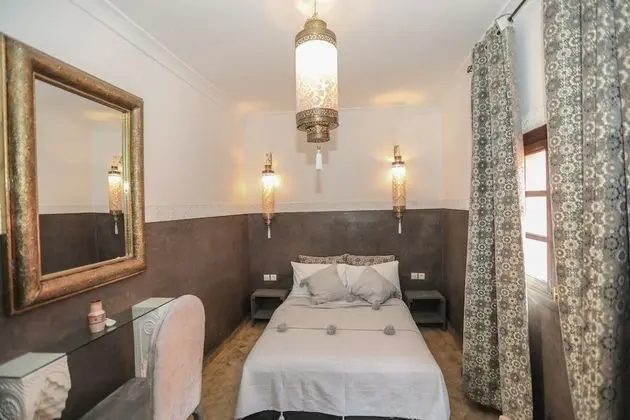 Standard Tek Büyük Yataklı Oda