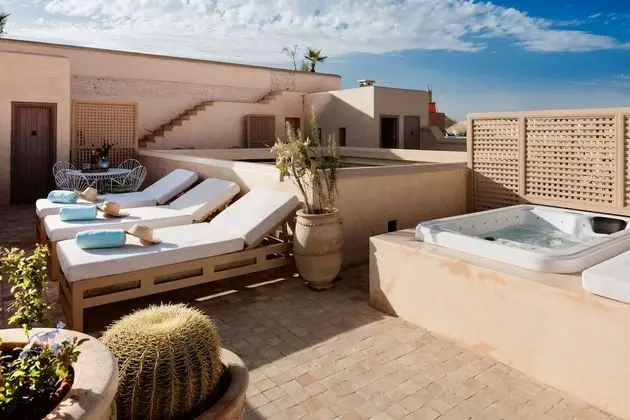 Junior Suite terrace and Jetted Tub