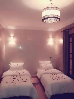 Üç Kişilik Oda