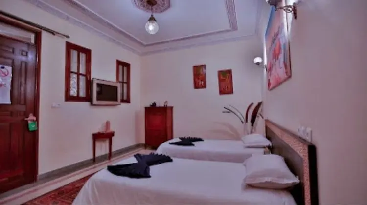 İki Ayrı Yataklı Oda, 2 Tek Kişilik Yatak