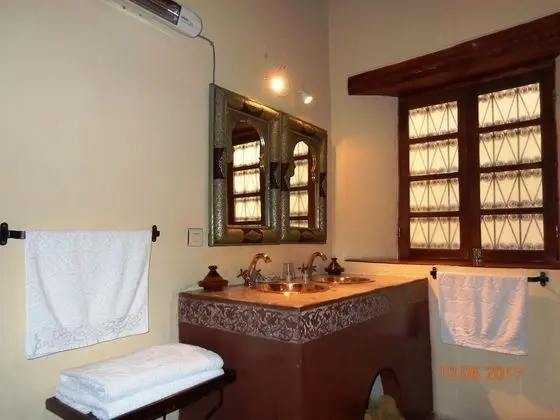 Deluxe Tek Büyük Yataklı Oda, Banyolu/Duşlu