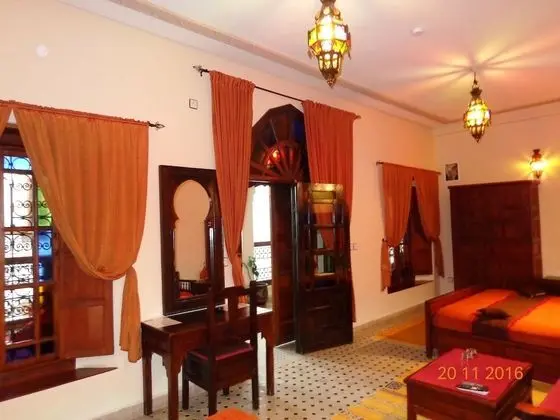 Deluxe Tek Büyük Yataklı Oda, Banyolu/Duşlu