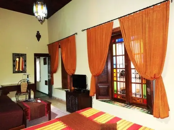 Deluxe Tek Büyük Yataklı Oda, Banyolu/Duşlu