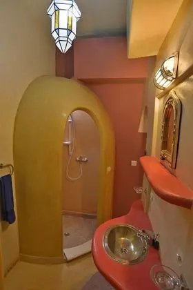 Tek Büyük veya İki Ayrı Yataklı Oda