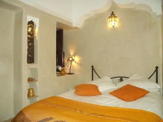 Basic Tek Büyük Yataklı Oda, 2 Yatak Odası (Habiba)