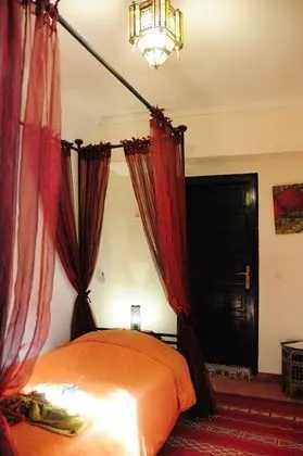 Tek Kişilik Oda, 1 Tek Kişilik Yatak