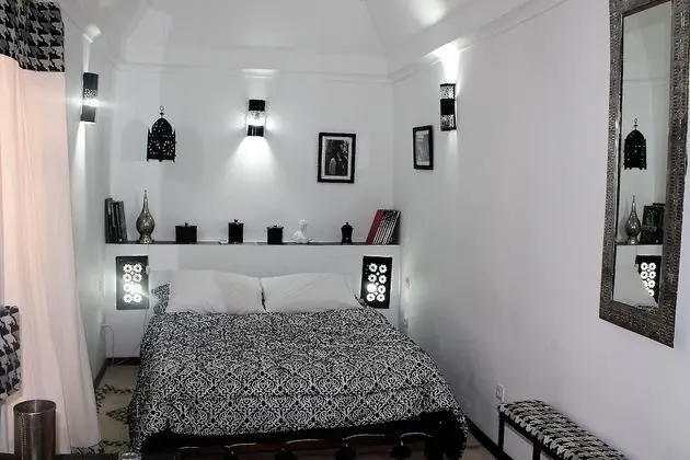 Standard Tek Büyük Yataklı Oda