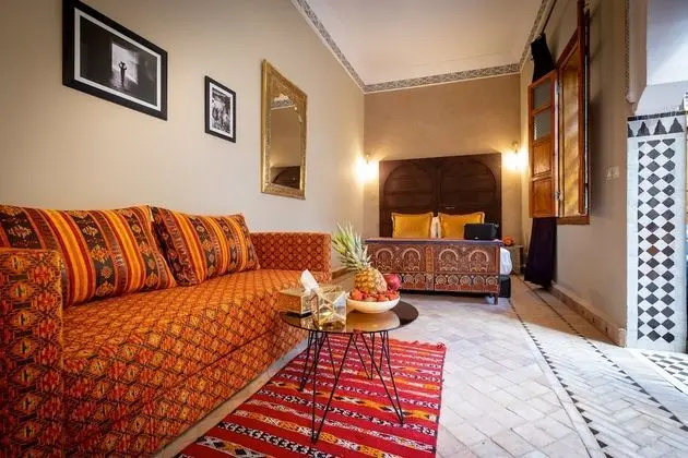 Deluxe Süit, Sigara İçilmez