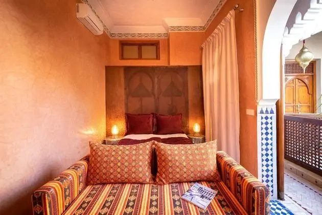 Deluxe Süit, Sigara İçilmez