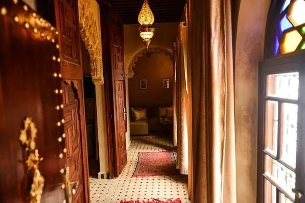 Honeymoon Tek Büyük Yataklı Oda