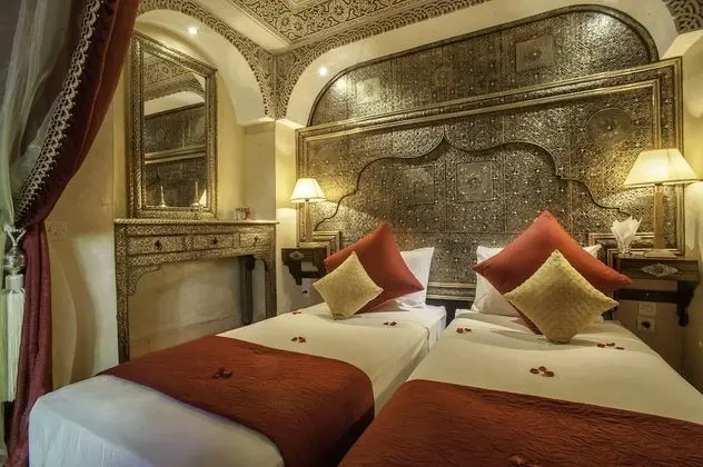 Süit (Bougainvillier)