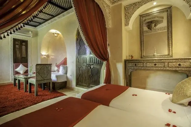 Süit (Bougainvillier)