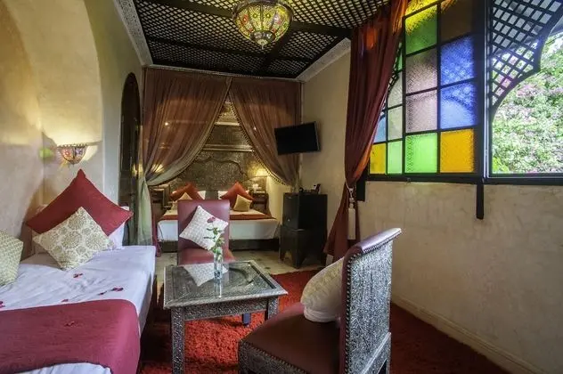 Süit (Bougainvillier)