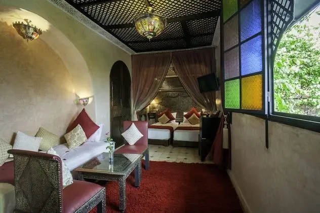 Süit (Bougainvillier)