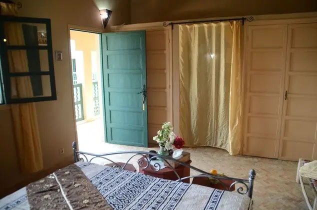 Comfort Tek Büyük Yataklı Oda, 1 Çift Kişilik Yatak, Özel Banyo, Havuz Manzaralı