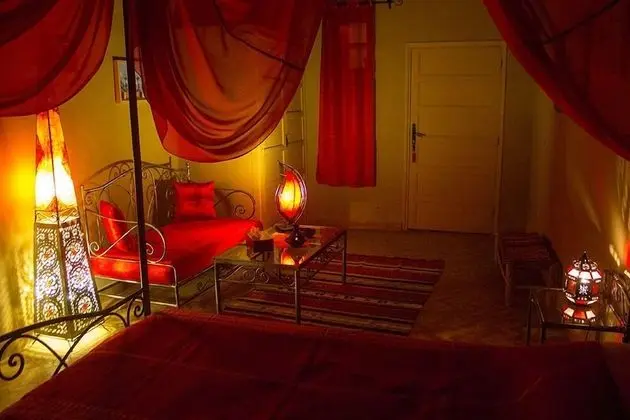 Comfort Üç Kişilik Oda, 1 Çift Kişilik Yatak, Özel Banyo, Havuz Manzaralı