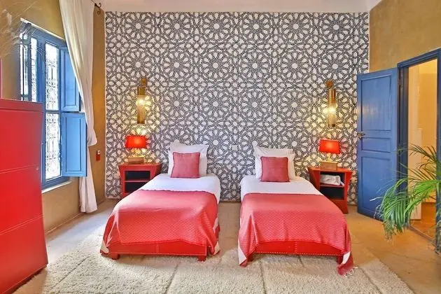 Superior Üç Kişilik Oda, Banyolu/Duşlu, Avlu