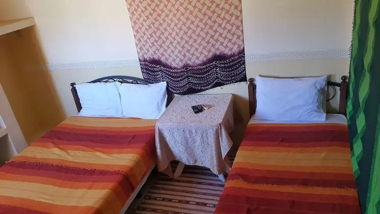 Üç Kişilik Oda