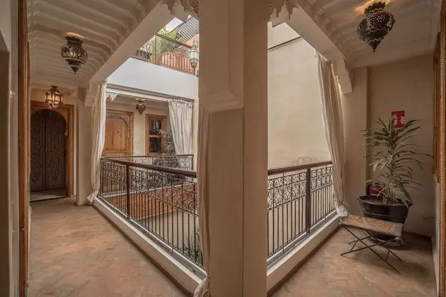 Junior Süit, 1 En Büyük (King) Boy Yatak ve Çekyat, Teras, Dağ Manzaralı