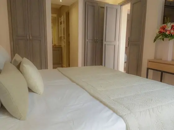 Deluxe Oda, 1 Büyük (Queen) Boy Yatak