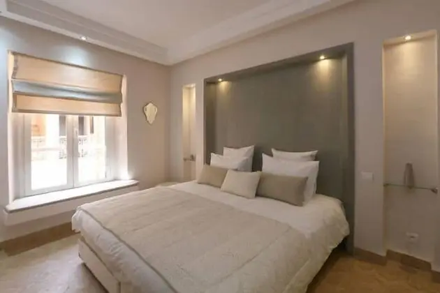 Deluxe Oda, 1 Büyük (Queen) Boy Yatak