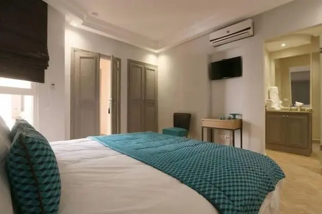 Deluxe Oda, 1 Büyük (Queen) Boy Yatak