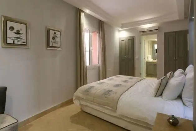 Deluxe Oda, 1 Büyük (Queen) Boy Yatak