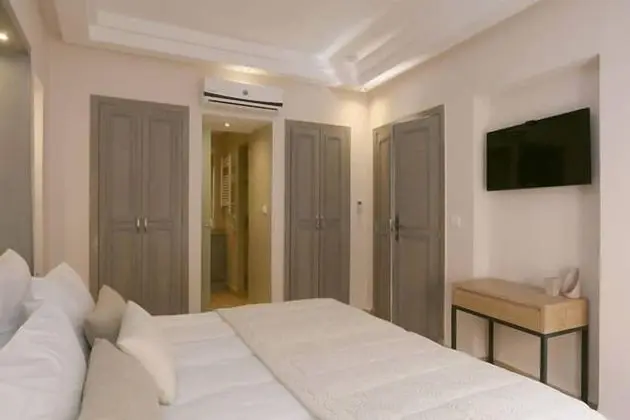 Deluxe Oda, 1 Büyük (Queen) Boy Yatak