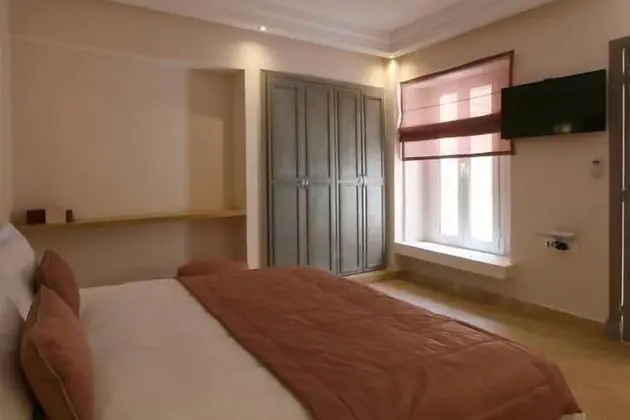 Deluxe Oda, 1 Büyük (Queen) Boy Yatak