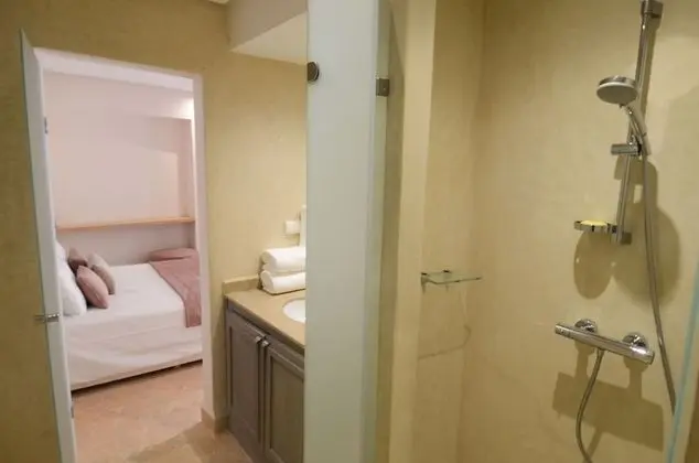 Superior Oda, 1 Büyük (Queen) Boy Yatak