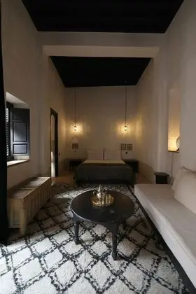 Superior Süit (Menzehjouj)